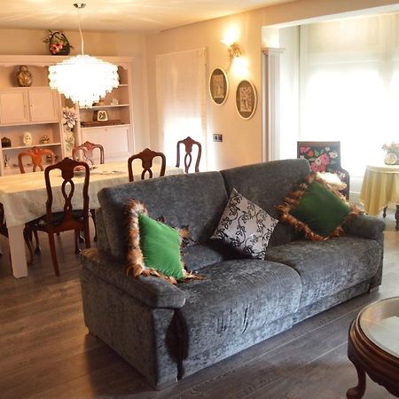 Tarragona Suites Prat De La Riba Buitenkant foto